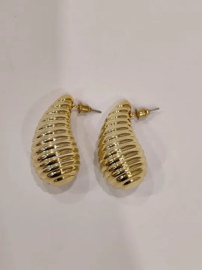 D-08 Grooved Tear Drop Earrings 3.8cm Golden & Silver Glossy Shine Earrings, Chunky Dome Drop Hallow Stud Design.