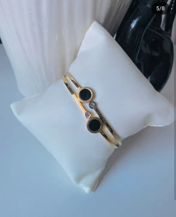 GK-015 Golden Karra with Double Crystal & Black Circles, Openable Arm Bangle, Premium Quality, Beautiful Shiny Elegant, Stainless Steel.