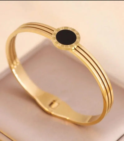 GK-016 Golden Karra with Single Black Circle, Openable Arm Bangle, Premium Quality, Beautiful Shiny Elegant, Stainless Steel Arm Bangle.