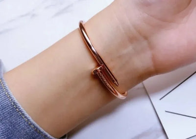 GK-023 Nail Design Golden Karra, Premium Quality / Beautiful Shiny Elegant color / Bangle for Girls and Women, Fashion Jewelry, Stainless Steel.