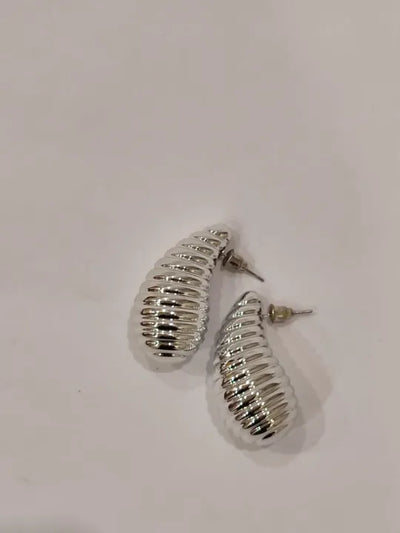 D-08 Grooved Tear Drop Earrings 3.8cm Golden & Silver Glossy Shine Earrings, Chunky Dome Drop Hallow Stud Design.