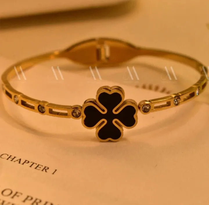 GK-021 Golden Karra with 1 Mid Size Leaf, Openable Arm Bangle, Premium Quality, Beautiful Shiny Elegant, Stainless Steel Arm Bangle.