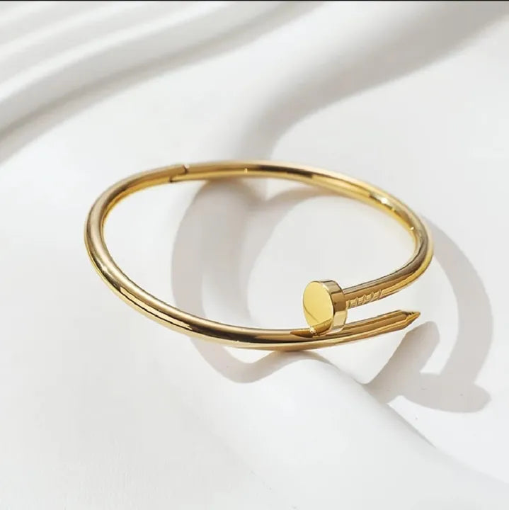 GK-023 Nail Design Golden Karra, Premium Quality / Beautiful Shiny Elegant color / Bangle for Girls and Women, Fashion Jewelry, Stainless Steel.